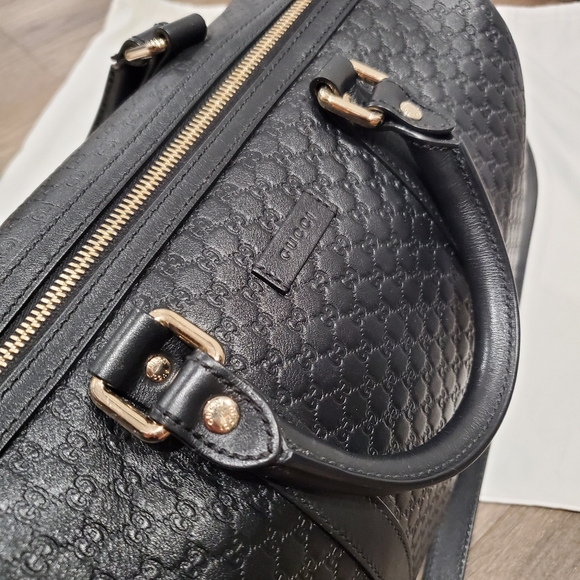 Authentic Gucci Microguccisima GG Black Leather Embossed Boston bag - Picture 10 of 12